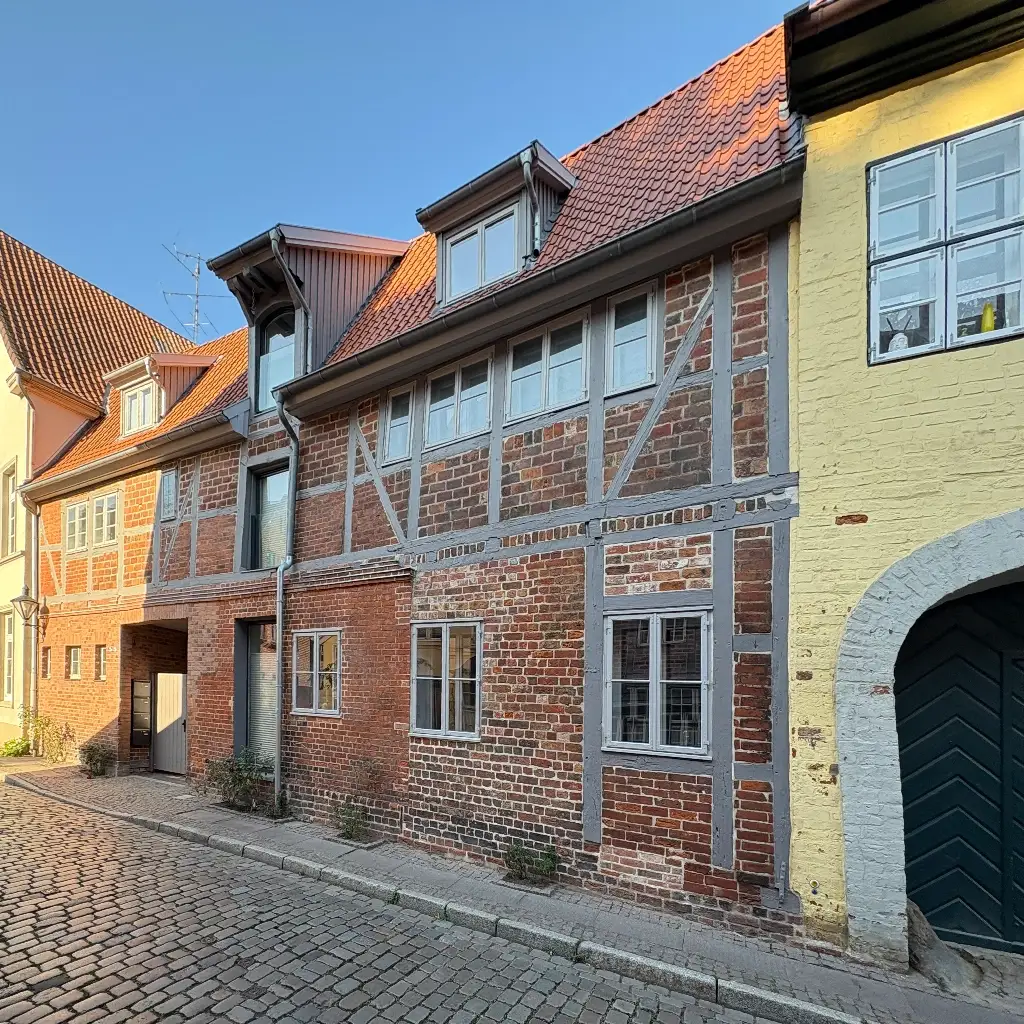 Umnutzung Lagergebäude zu Wohnraum Aktuelles